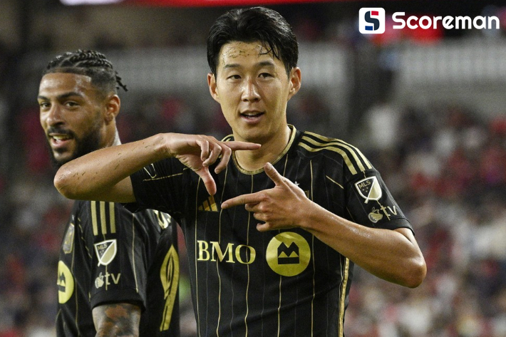 '손흥민vs메시' 세기의 대결 못 보나? 개막 2주 앞두고 메시 햄스트링 부상